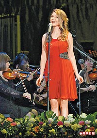 Hayley Westenra in Kaohsiung (c) Apple Daily - Taiwan